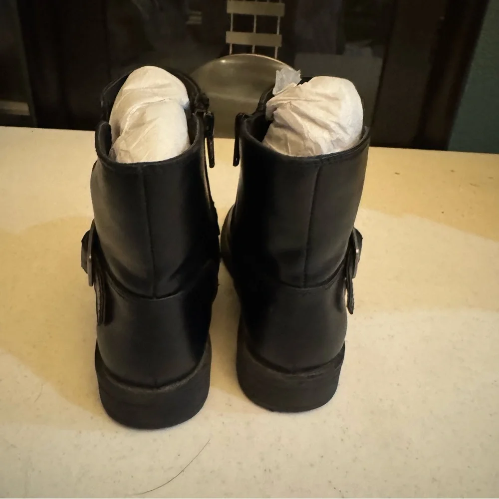 Chunky Black Ankle Boots Heeled Booties Round Close Toe Low Mid Heel Youth 13